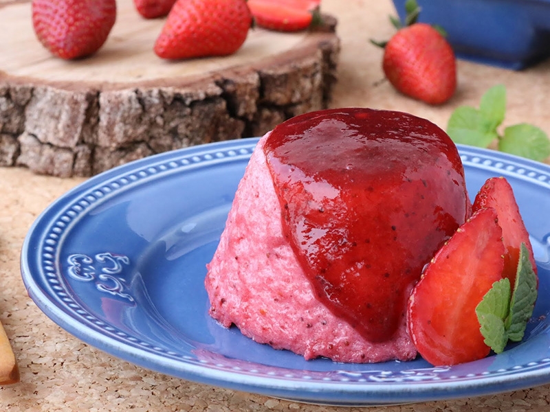 Mousse de Queijo Fresco e Morango